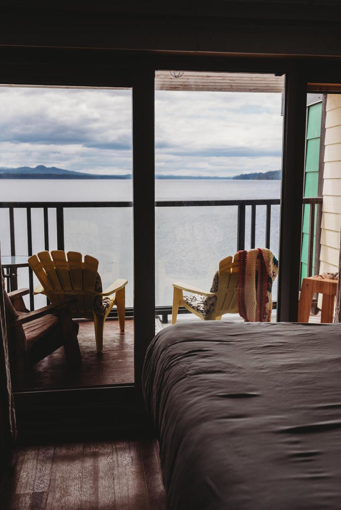 The Oceanfront Hotel Sointula Pokoj fotografie